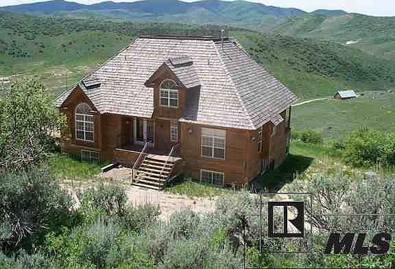 2nd image of 22400 Saddlebow Ln