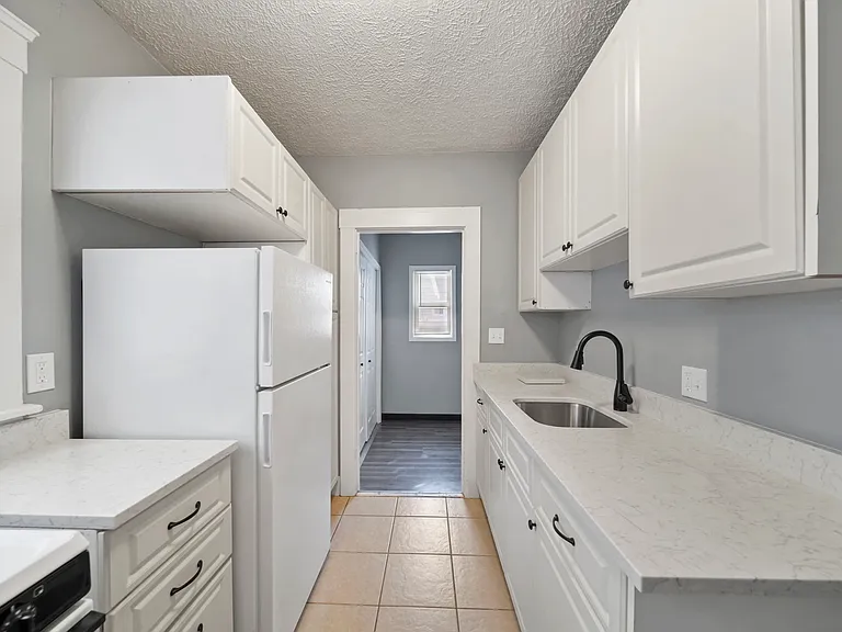 306 S Holmes St #306.5 — Photo 13