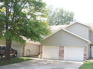 212 NE Cedar Ct, Blue Springs, MO 64014