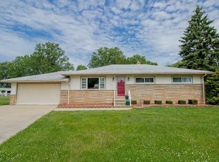 30425 Vineyard Rd, Willowick, OH