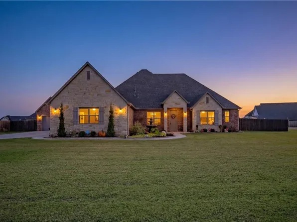 1118 Acclivis Way, Newcastle, OK 73065