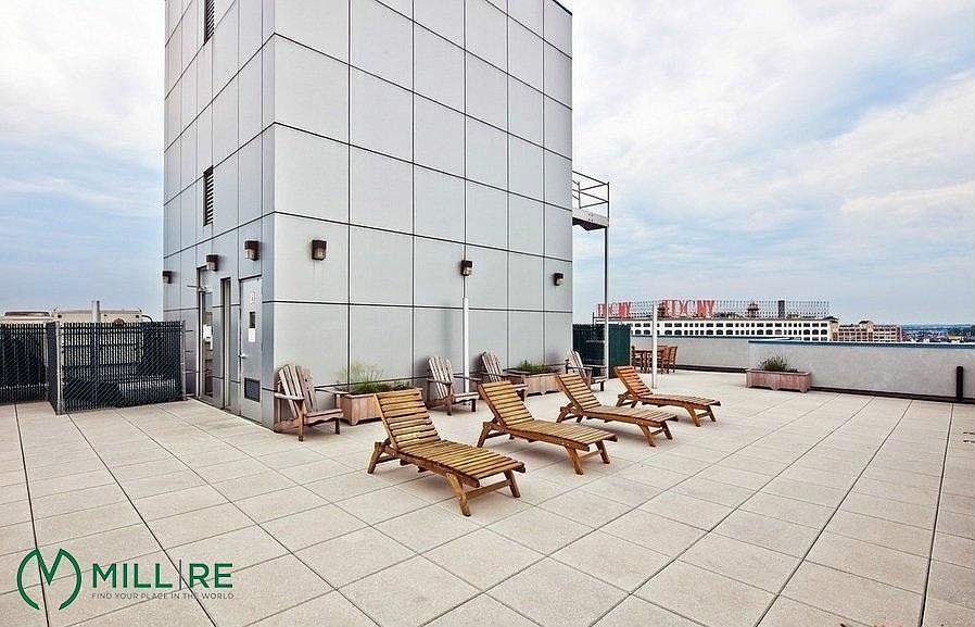 2nd image of 4427 Purves St APT 11B