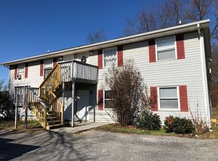 150 Mill Ln APT B, Christiansburg, VA 24073