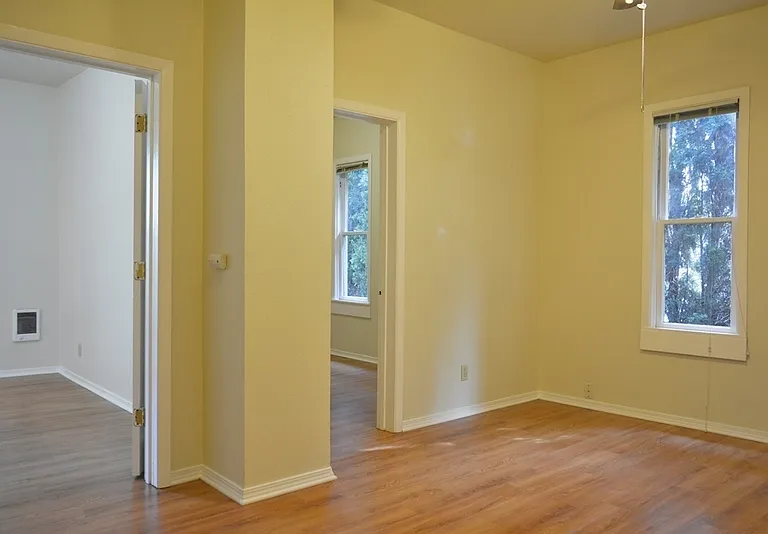 2704 NE Sandy Blvd — Photo 2