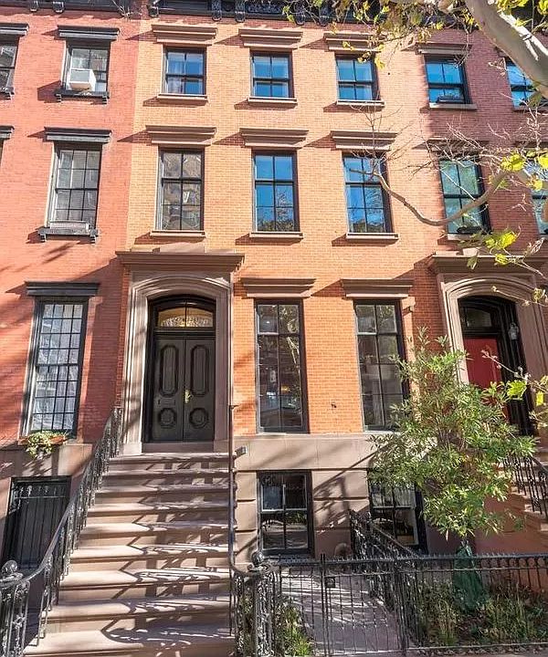 1st image of 247 W 13th St