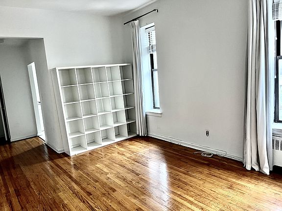 5th image of 100 W 85th St #2NC