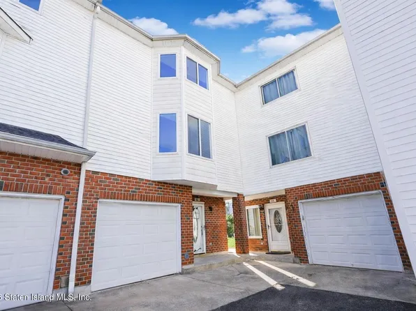 46 Bianca Ct, Staten Island, NY 10312