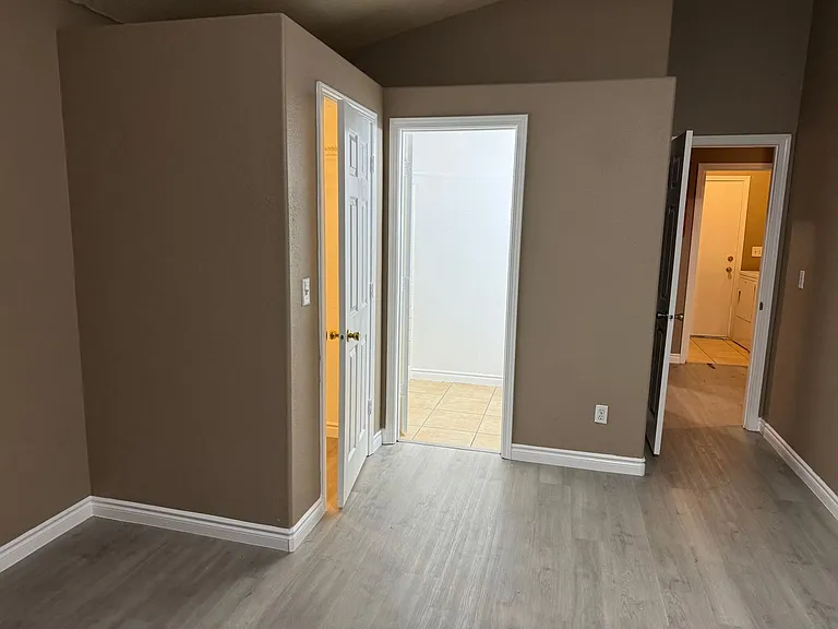 3736 Rose Canyon Dr — Photo 11