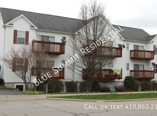 459 Spicer St APT D, Akron, OH 44311