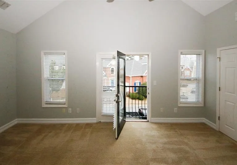 1354 Brookhaven Village Cir NE — Photo 49