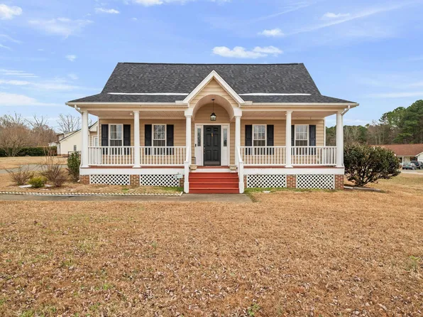 30 Woodcrest Dr, Youngsville, NC 27596