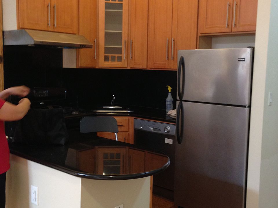 1st image of 52 5th Ave APT 1
