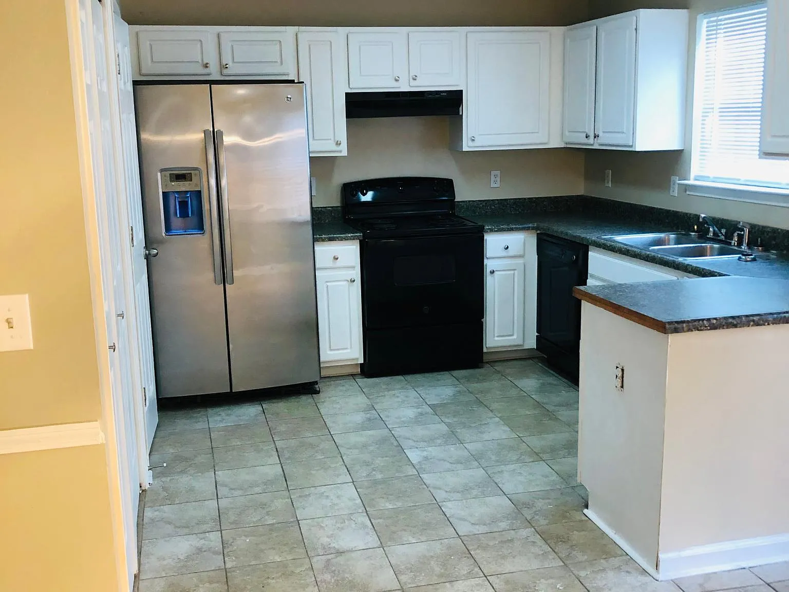 323 Goldenrod Drive — Photo 2
