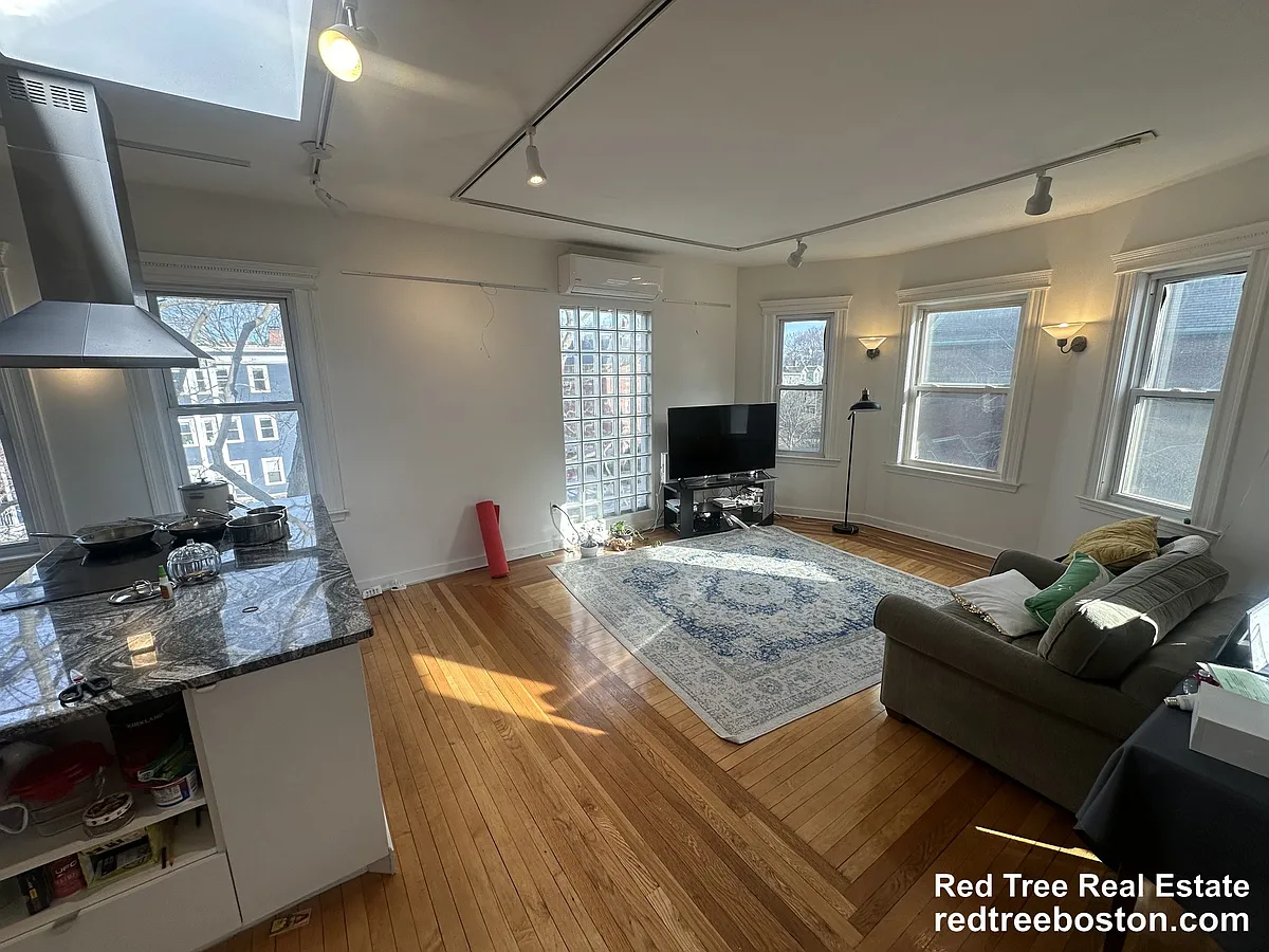 Building Photo - 229 Harvard St #7
