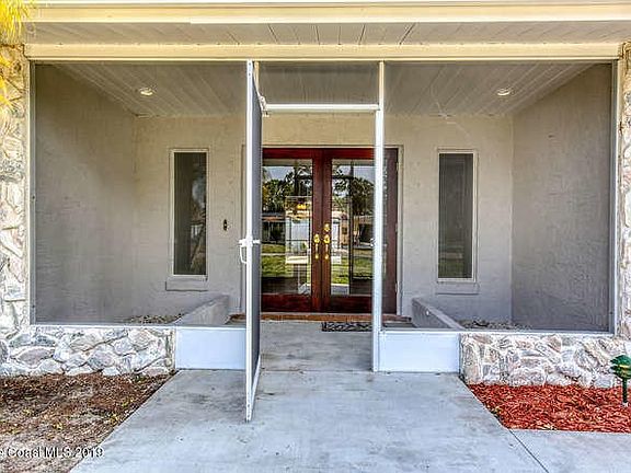 345 Hibiscus Blvd Merritt-small-003-2-Re