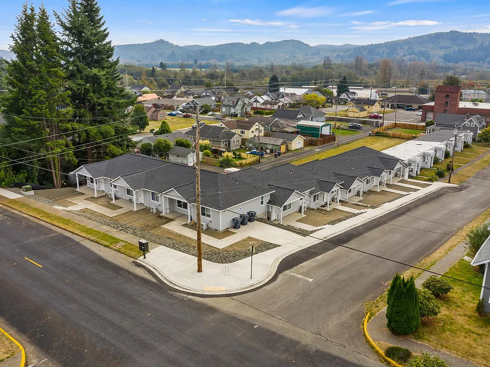 303 E Broadway Ave #9