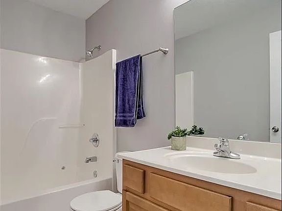 4th image of 5823 S 186th Ave