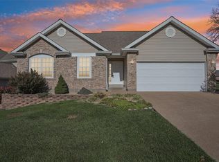 5403 Hagemann Pointe Dr, Saint Louis, MO 63128