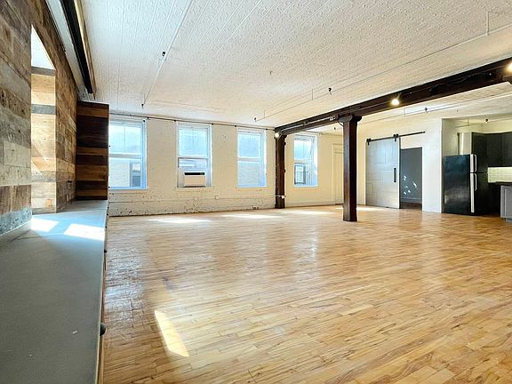 4th image of 110 W 26th St APT 6