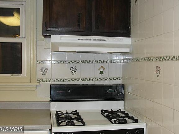4th image of 324 S Veitch St