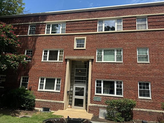 2nd image of 1301 N Ode St