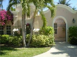 635 Harbor Dr, Key Biscayne, FL 33149