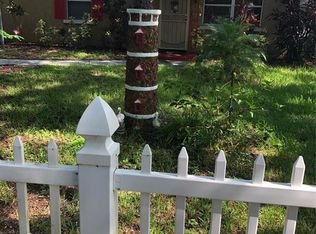 1615 53rd Avenue Dr E, Bradenton, FL 34203
