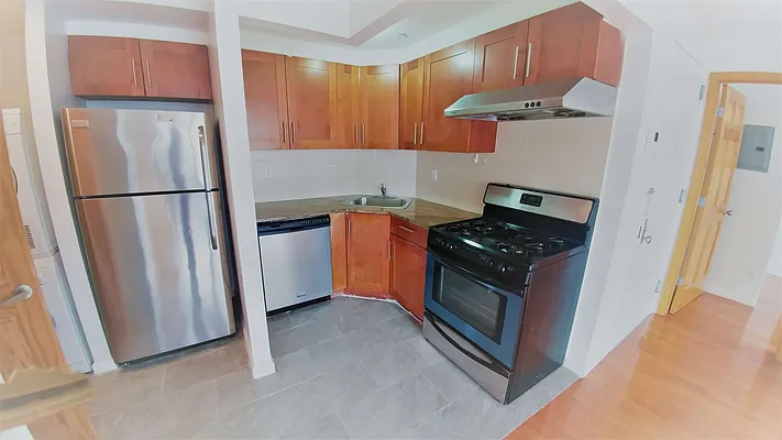 Rented by Downtown Mgt & Realty LLC | media 10