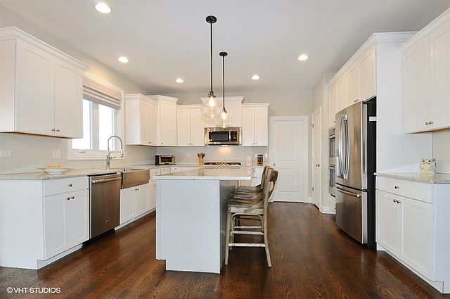 2nd image of 573 Quail St