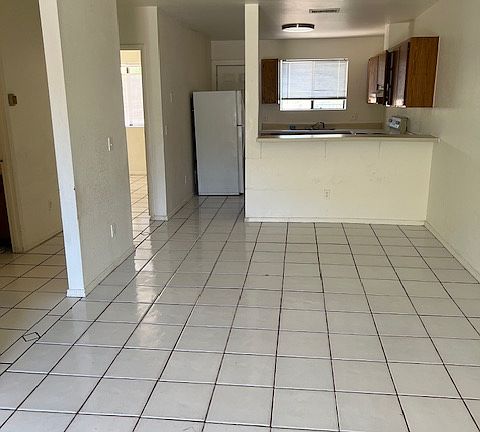 2nd image of 1407 Circulo Sombrero #6