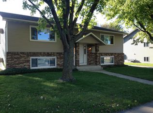 1733 Pleasant View Dr #4, Mankato, MN 56003