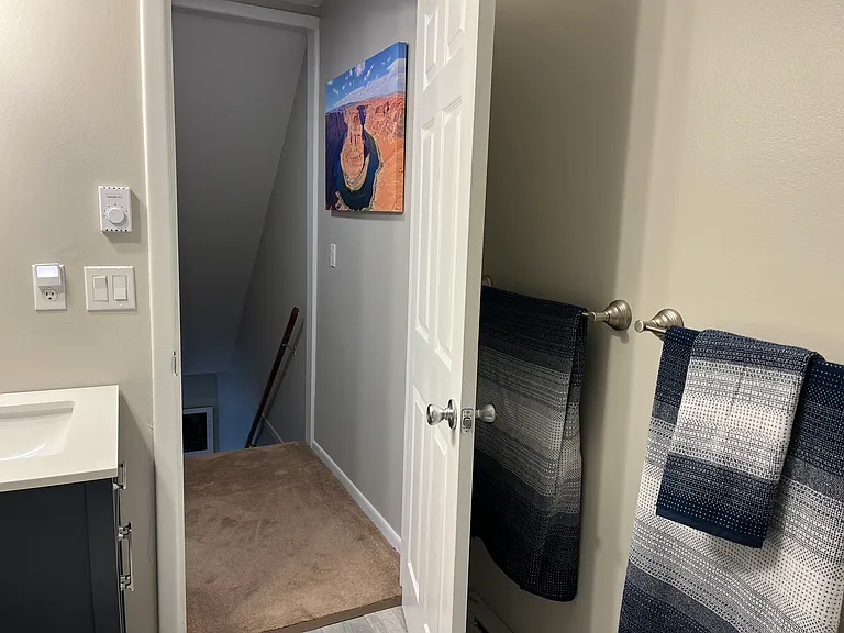 Upstairs full bath
