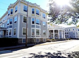 671 Chestnut St APT 13, Manchester, NH 03104