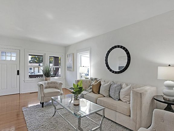 2nd image of 549 Acacia Ave