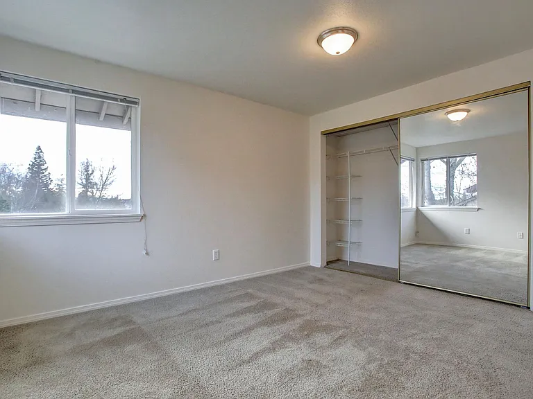 Walker Square Apartment — Photo 10