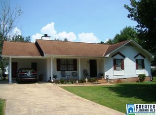 55 Lone Oak Dr, Weaver, AL 36277