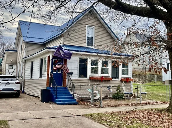 214 Parade St, Erie, PA 16507