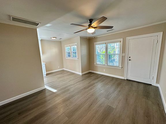4th image of 5108 Denker Ave
