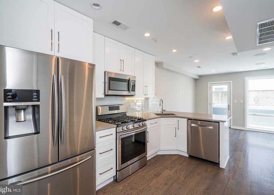 1st image of 1438 Clymer St #2