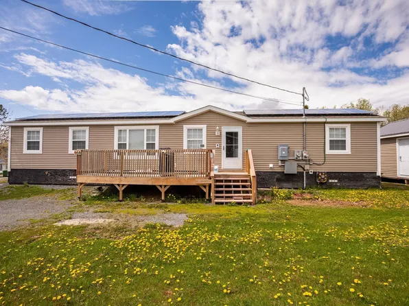 6 Spring St, Souris, PE C0A 2B0