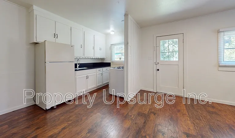 650 Bird St #4 — Photo 3