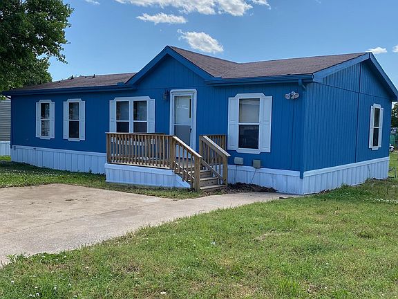 2nd image of 8530 W 85th St #62