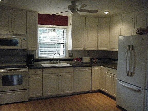 2nd image of 1600 Shadymist Ct