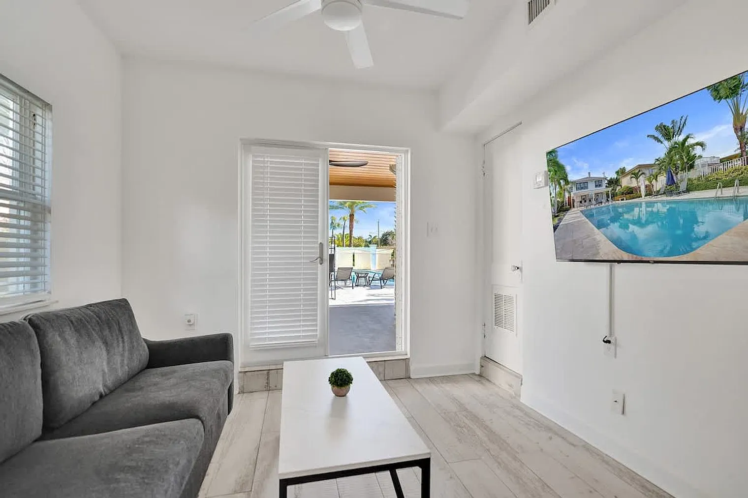 1 bed, 1.0 bath, 516 sqft, $2,474 — Photo 2