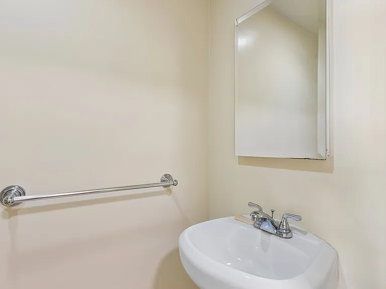1325 E Wilson Ave #3 — Photo 20