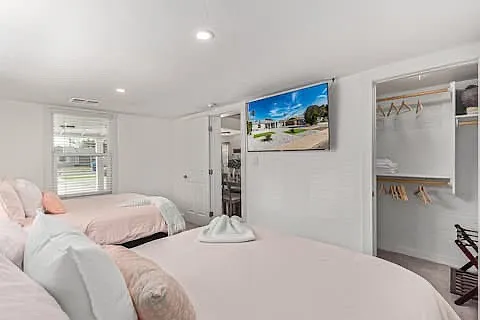 Guest Bedroom #3