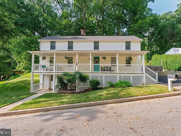 26 Hillside Ave, Cockeysville, MD 21030