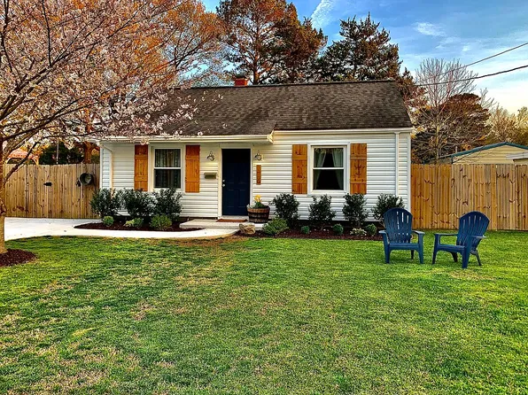 1869 N Streamline Dr, Virginia Beach, VA 23454