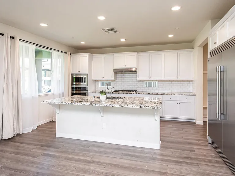 4455 English Elm St — Photo 7