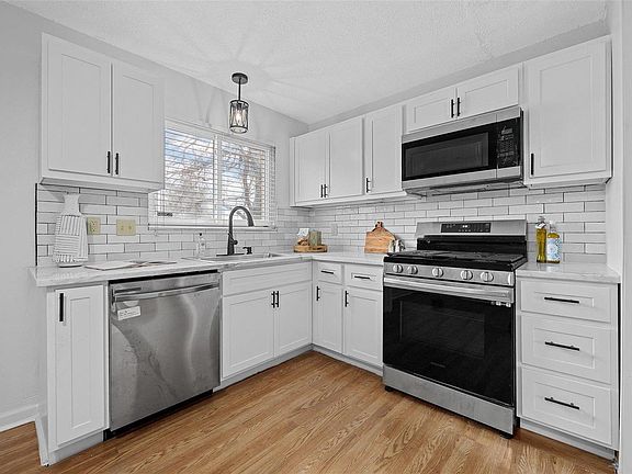 5th image of 1720 Janria Dr